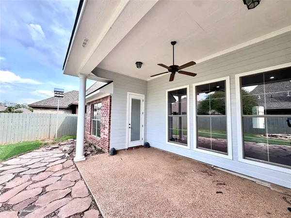 $379,900 | 798 Dumaine Drive, Bossier City, LA 71111