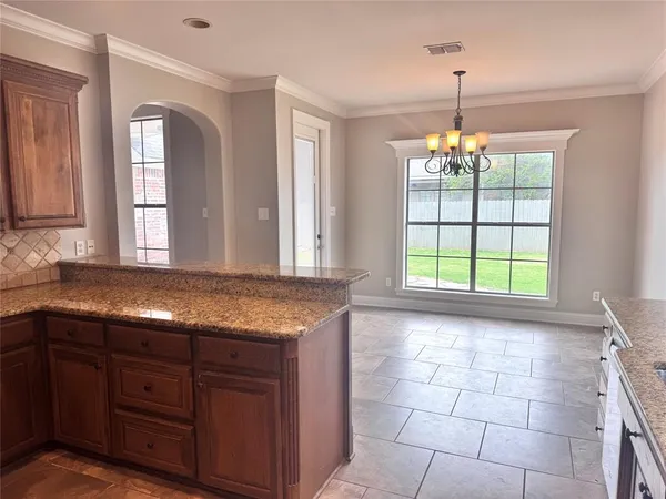 $379,900 | 798 Dumaine Drive, Bossier City, LA 71111