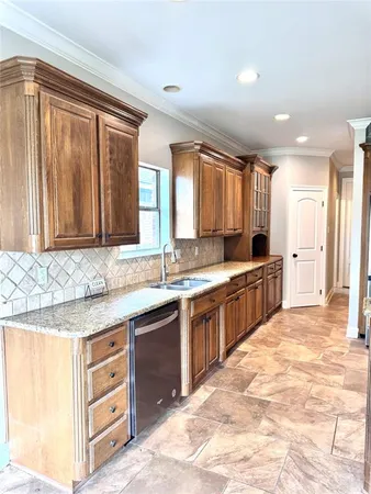 $379,900 | 798 Dumaine Drive, Bossier City, LA 71111