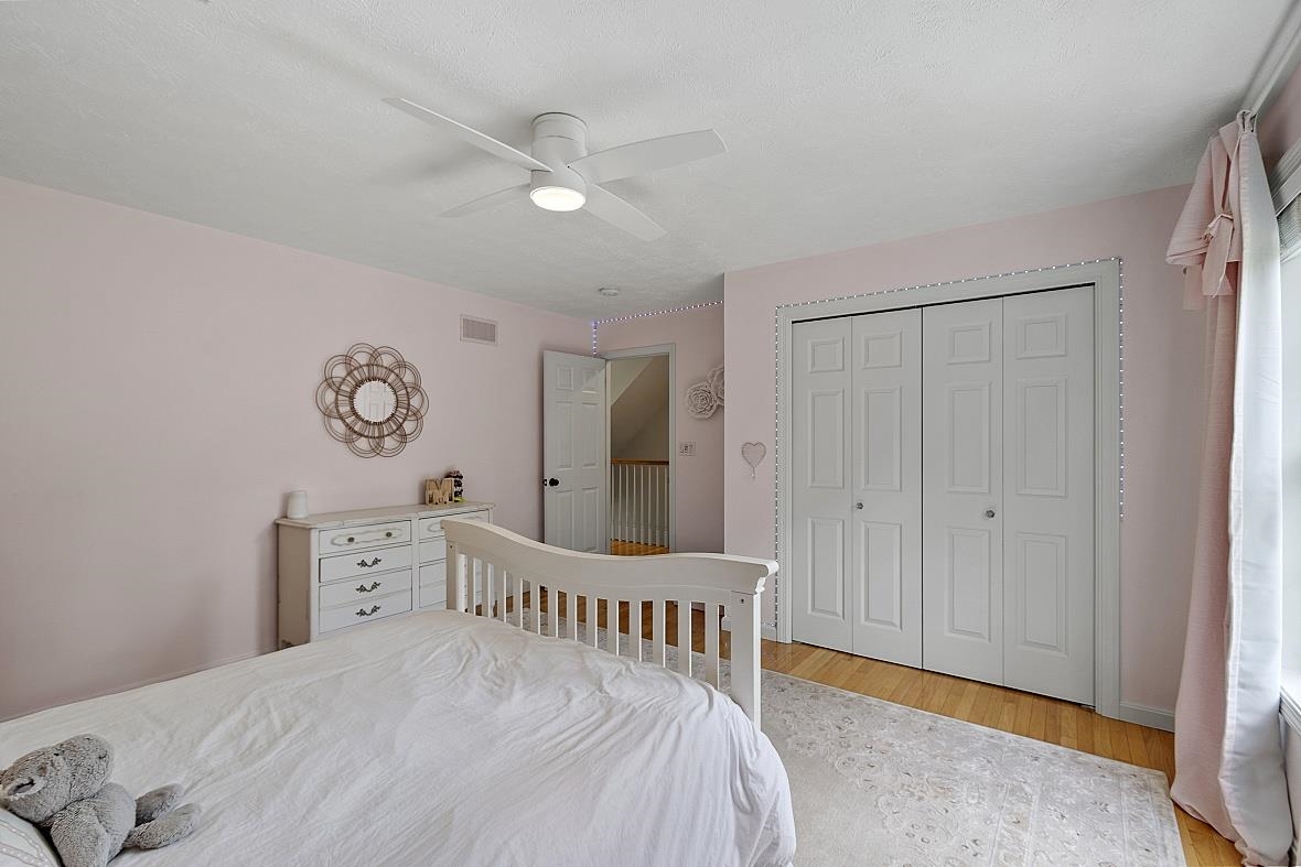 76 Searles Road Windham, NH 03087 - Photo 11 of 40