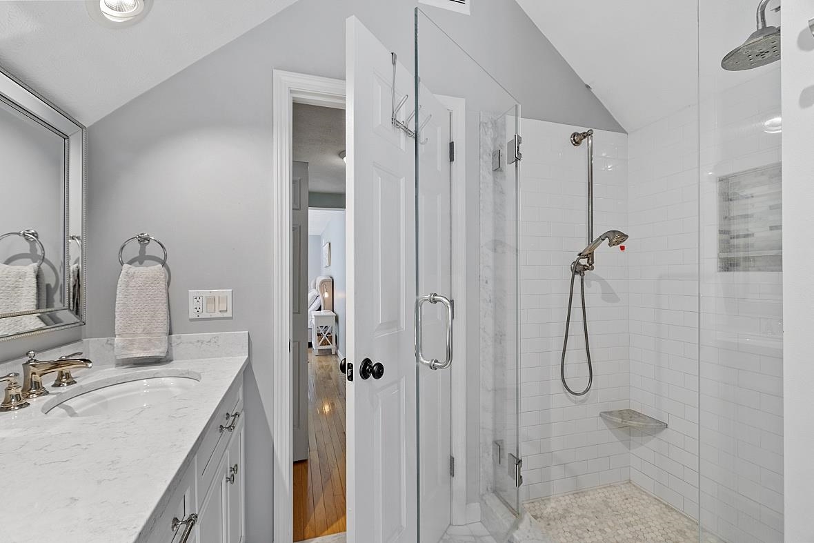 76 Searles Road Windham, NH 03087 - Photo 19 of 40