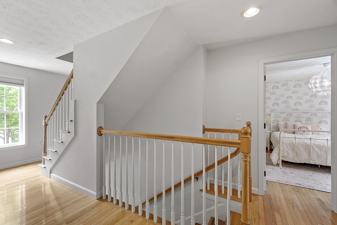 76 Searles Road Windham, NH 03087 - Photo 6 of 40