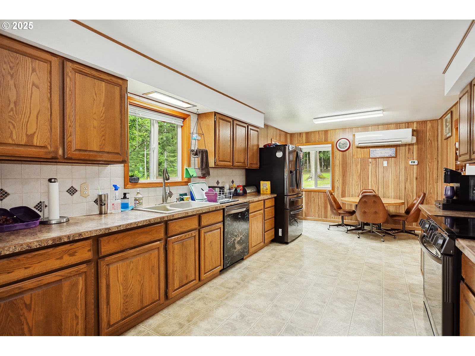 1935 Huskey Road Mosier, OR 97040 - Photo 14 of 47