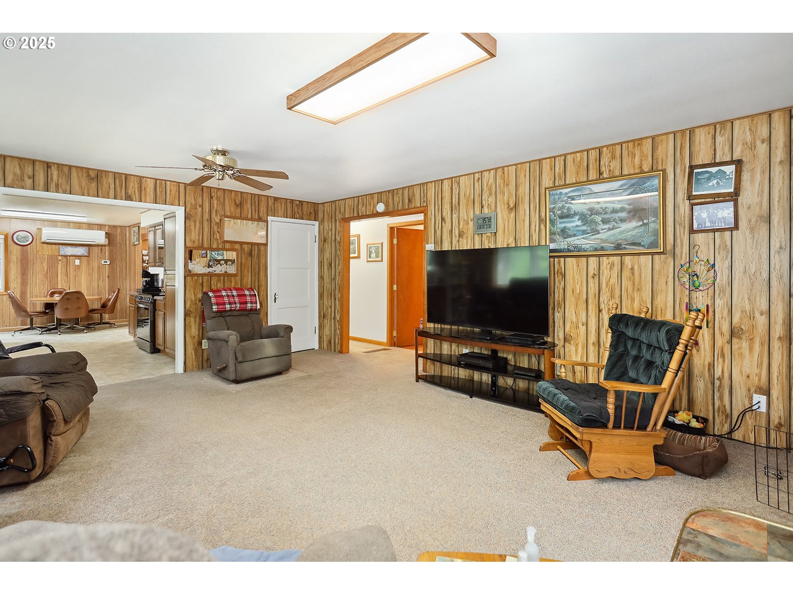 1935 Huskey Road Mosier, OR 97040 - Photo 18 of 47