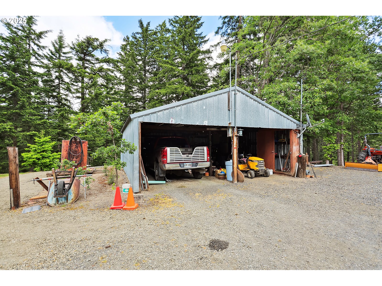 1935 Huskey Road Mosier, OR 97040 - Photo 38 of 47