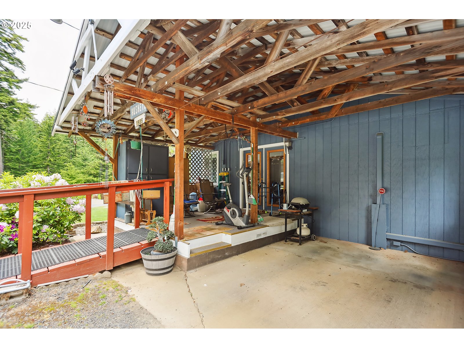 1935 Huskey Road Mosier, OR 97040 - Photo 6 of 47