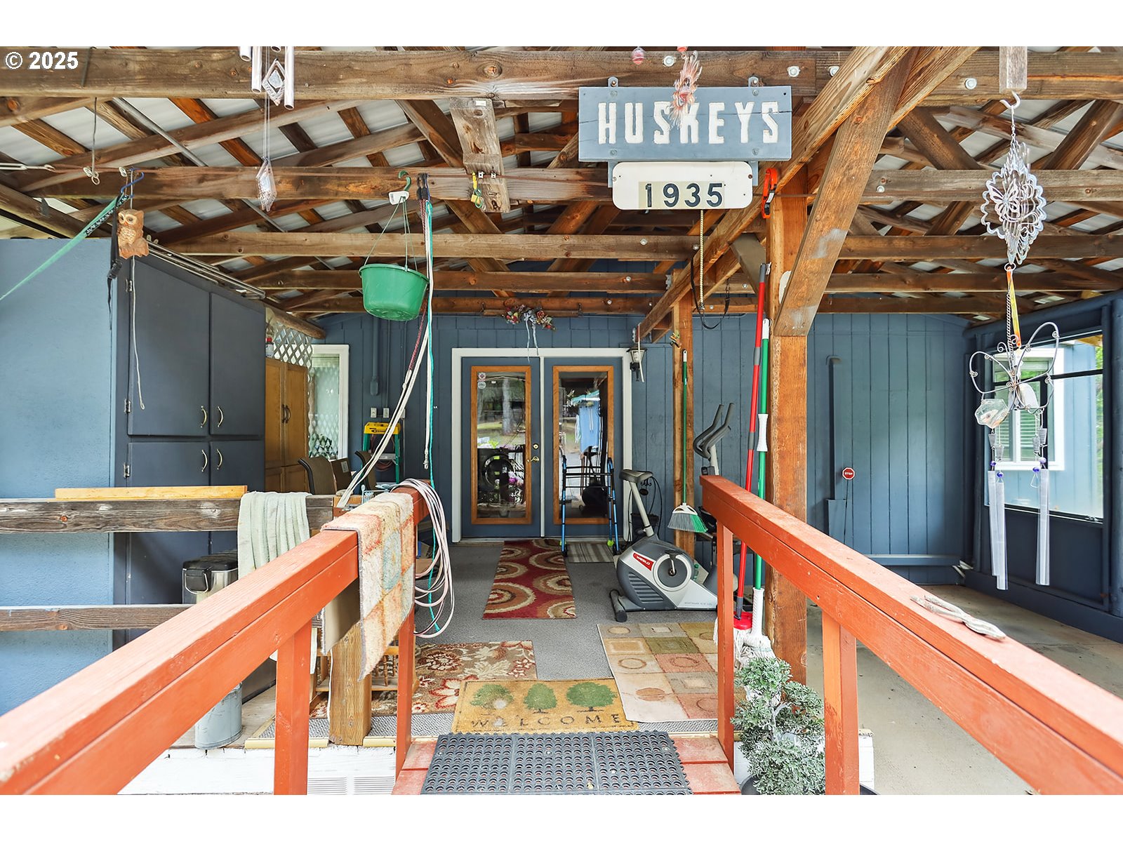 1935 Huskey Road Mosier, OR 97040 - Photo 7 of 47