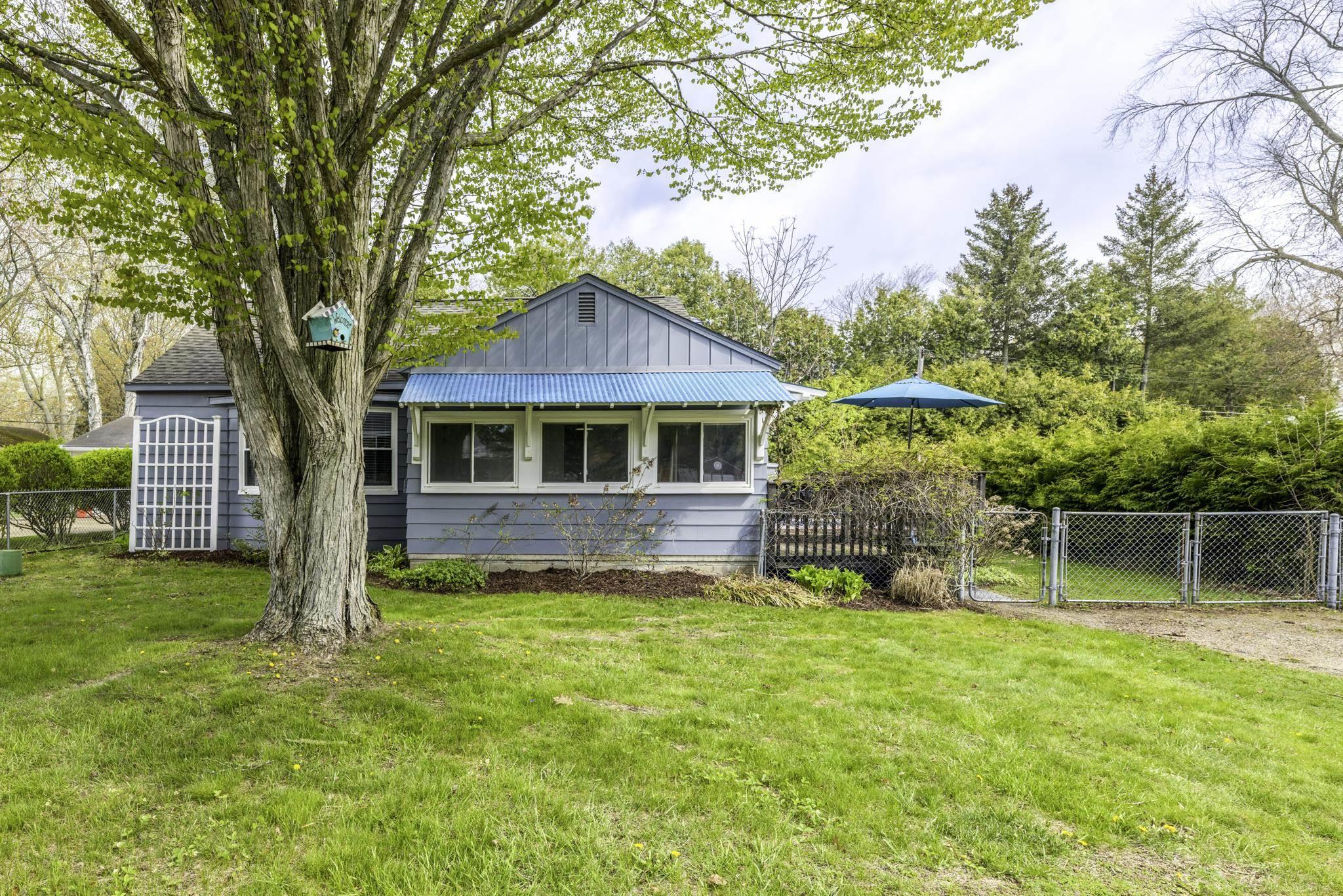 7353 Maple Road Lexington, MI 48450 - Photo 8 of 47 Beautiful Home!