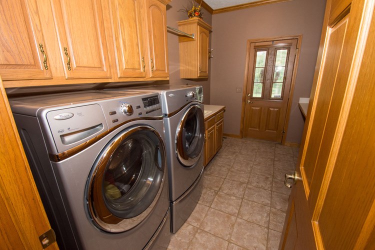 11010 Adams Road Granger, IN 46530 - Photo 21 of 36 Gallery Image 21