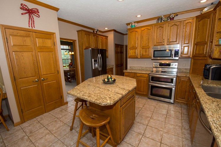 11010 Adams Road Granger, IN 46530 - Photo 6 of 36 Gallery Image 6