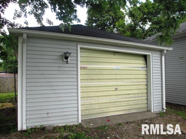 209 West E Street Alpha, IL 61413 - Photo 5 of 8 Gallery Image 5