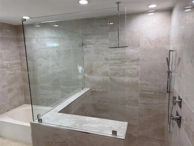 $6,000 | 360 Northwest 53rd Street, Unit 360, Boca Raton, FL 33487