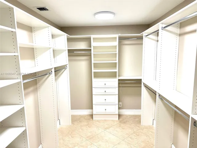 $6,000 | 360 Northwest 53rd Street, Unit 360, Boca Raton, FL 33487