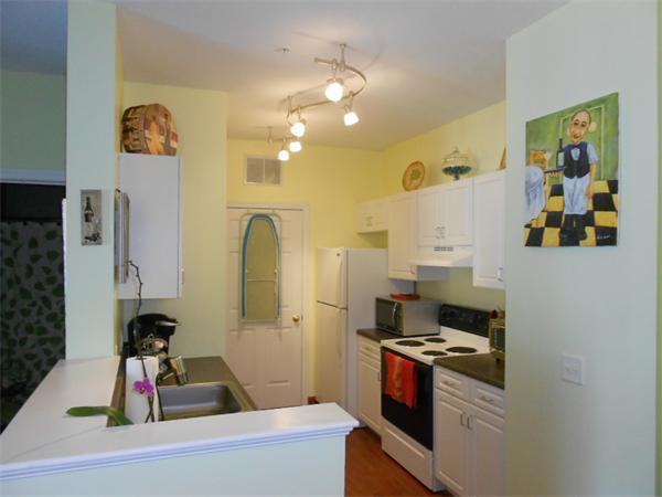 84 Mill Street, Unit 201 Woonsocket, RI 02895 - Photo 5 of 16 Gallery Image 5