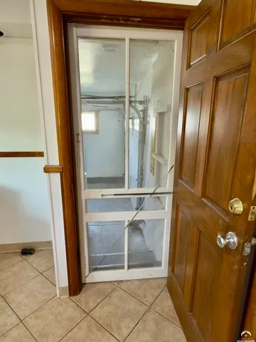 $270,000 | 923 Crestline Drive, Lawrence, KS 66049