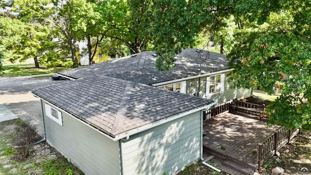 $270,000 | 923 Crestline Drive, Lawrence, KS 66049