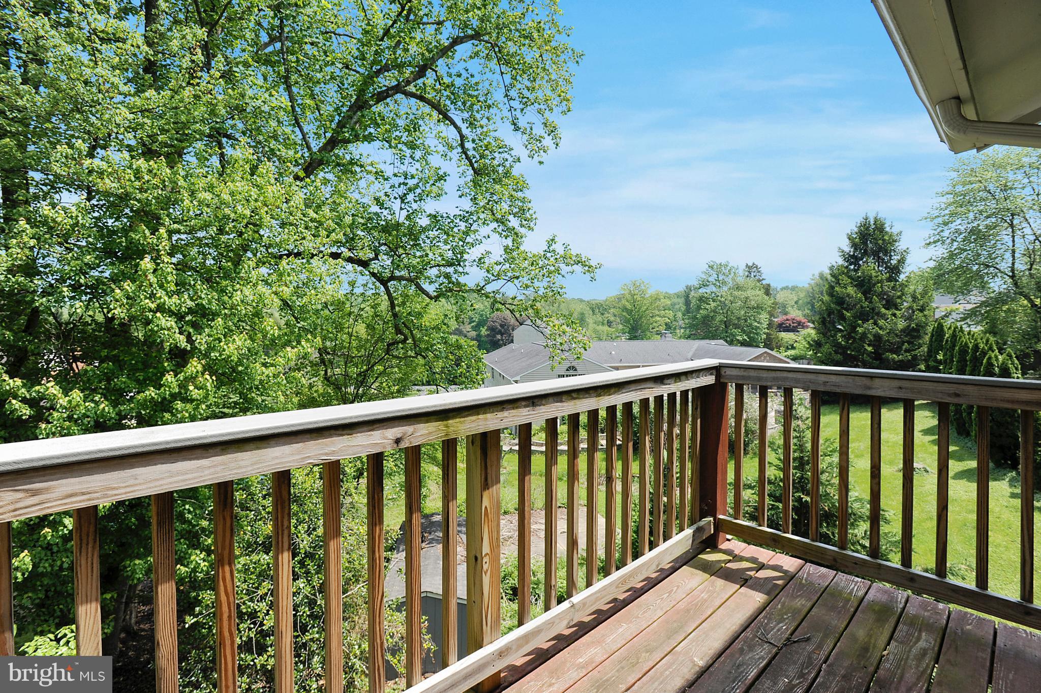 10902 Miller Road Oakton, VA 22124 - Photo 18 of 30 Exterior (Rear)