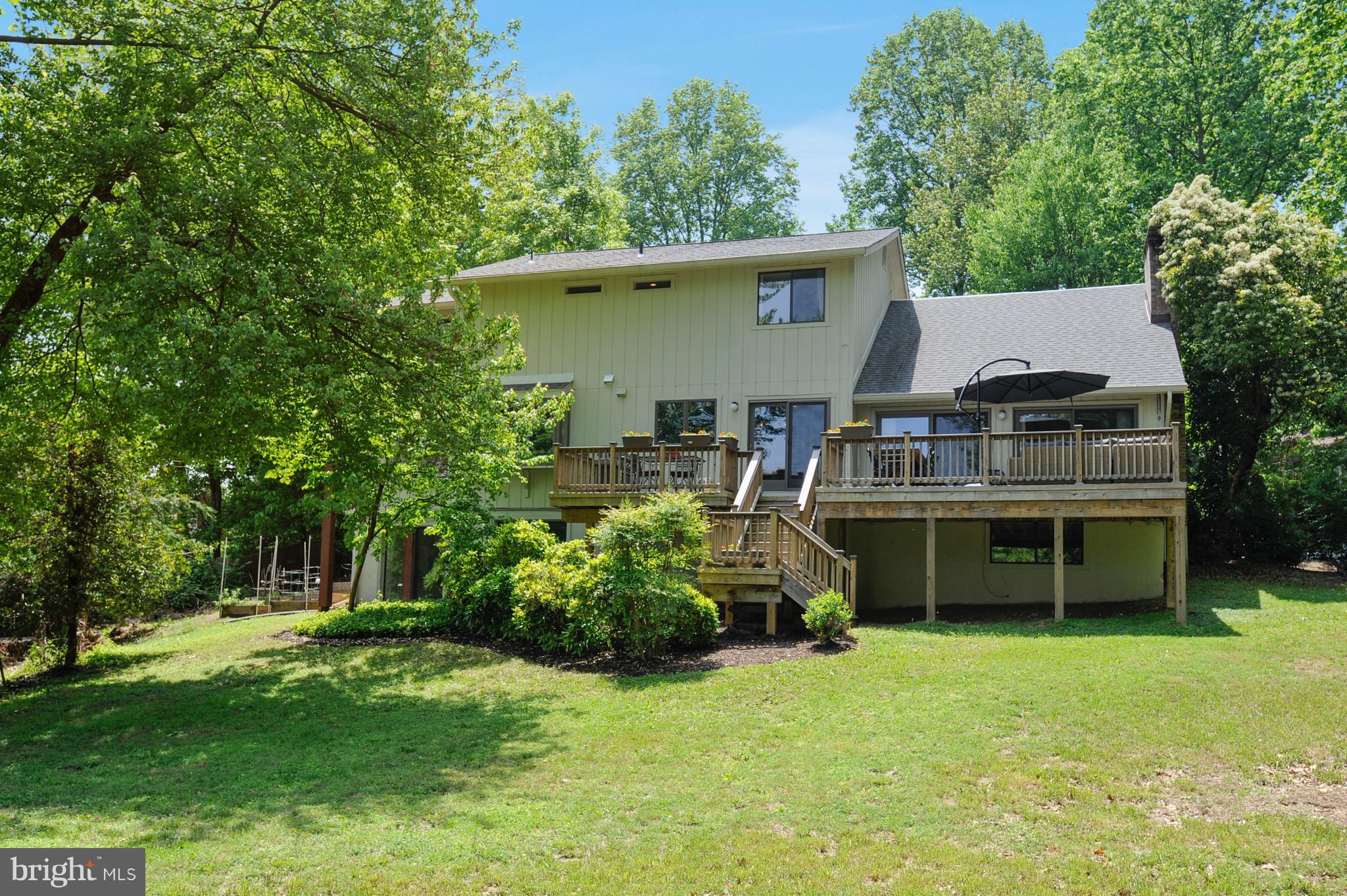 10902 Miller Road Oakton, VA 22124 - Photo 29 of 30 Exterior (Rear)