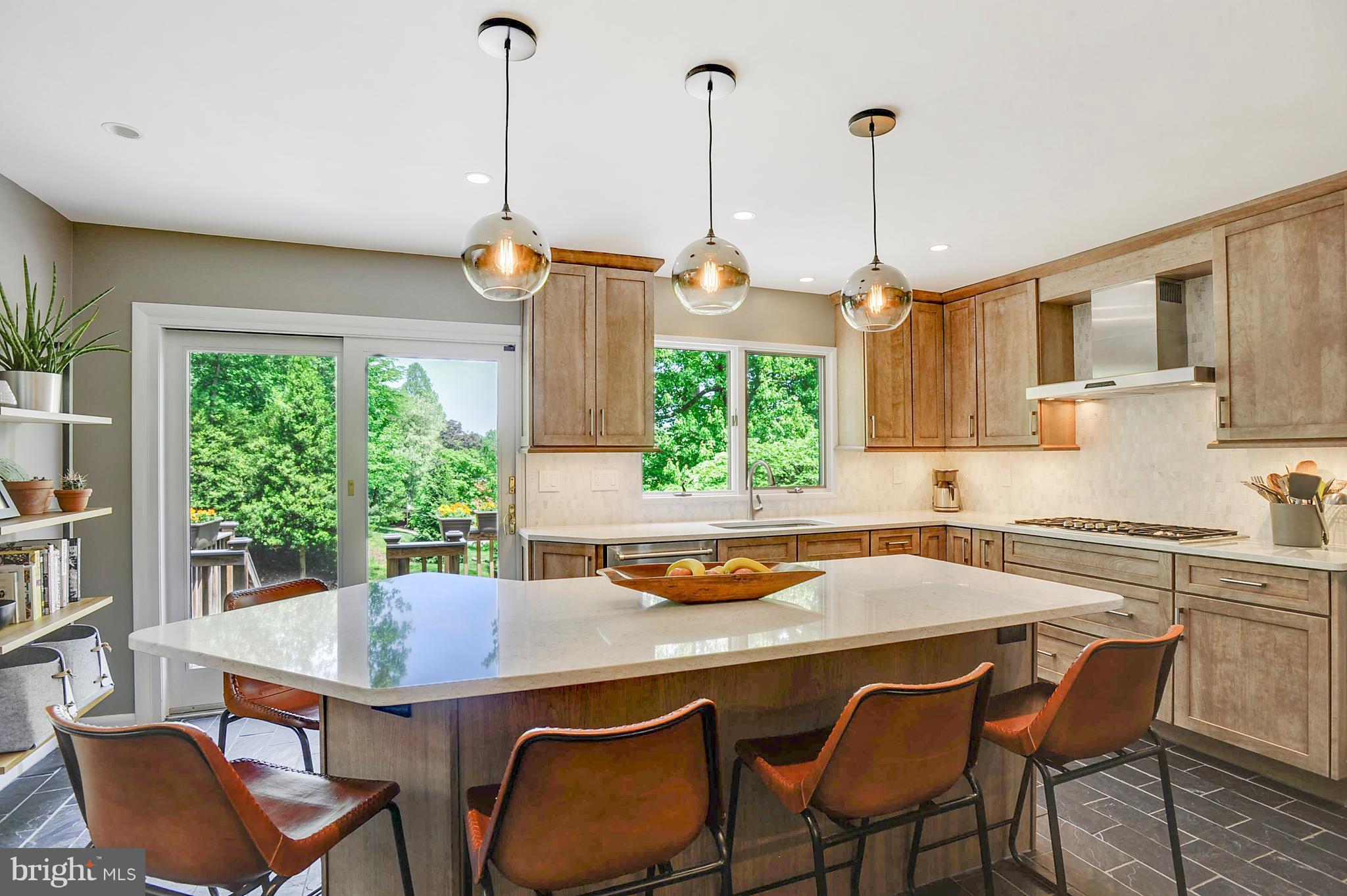 10902 Miller Road Oakton, VA 22124 - Photo 10 of 30 Kitchen