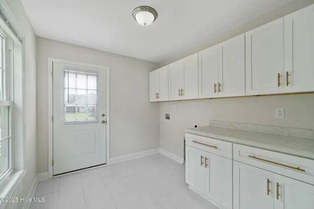 $335,000 | 102 Kyle Herring Drive, Teachey, NC 28464