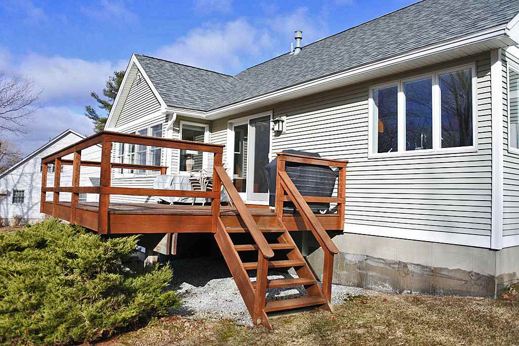 8 Moonbrook Drive Rutland, VT 05701 - Photo 3 of 40