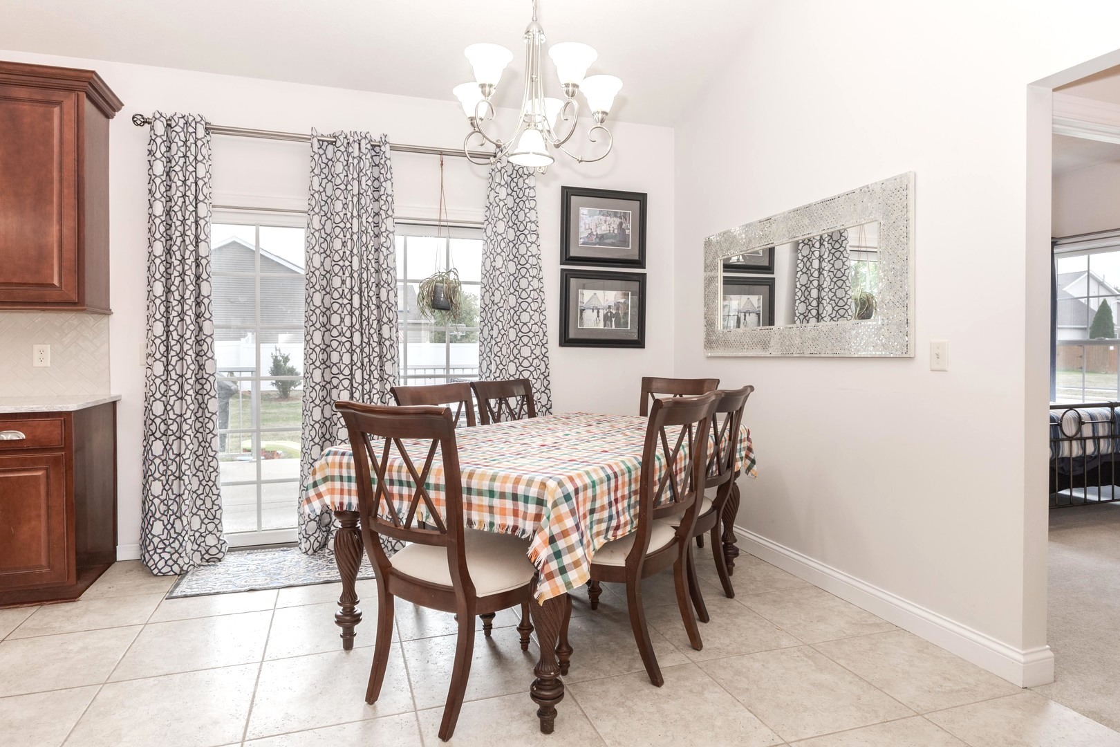 36 Lone Oak Court Bloomington, IL 61705 - Photo 18 of 63 a dining room with furniture and window
