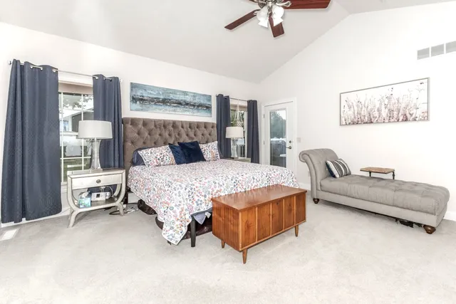 $430,000 | 36 Lone Oak Court, Bloomington, IL 61705