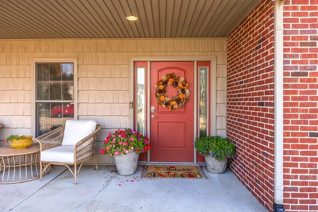 $430,000 | 36 Lone Oak Court, Bloomington, IL 61705