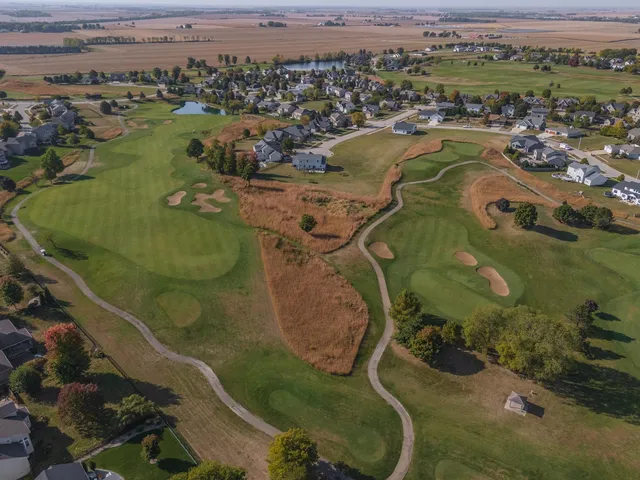 $430,000 | 36 Lone Oak Court, Bloomington, IL 61705