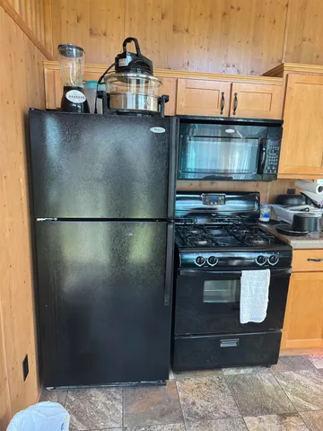 $30,000 | 409 Spruce Drive, Belvidere, IL 61008