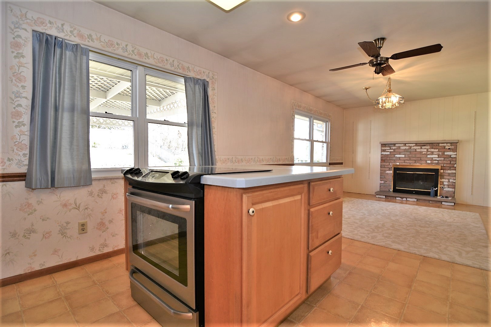 911 Stonebridge Road Evansville, IN 47710 - Photo 6 of 19 Gallery Image 6
