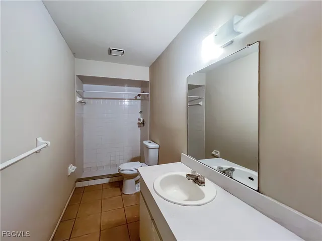 $1,599 | 17582 Cypress Point Road, Fort Myers, FL 33967