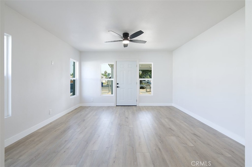 3581 Eucalyptus Avenue Riverside, CA 92507 - Photo 5 of 24