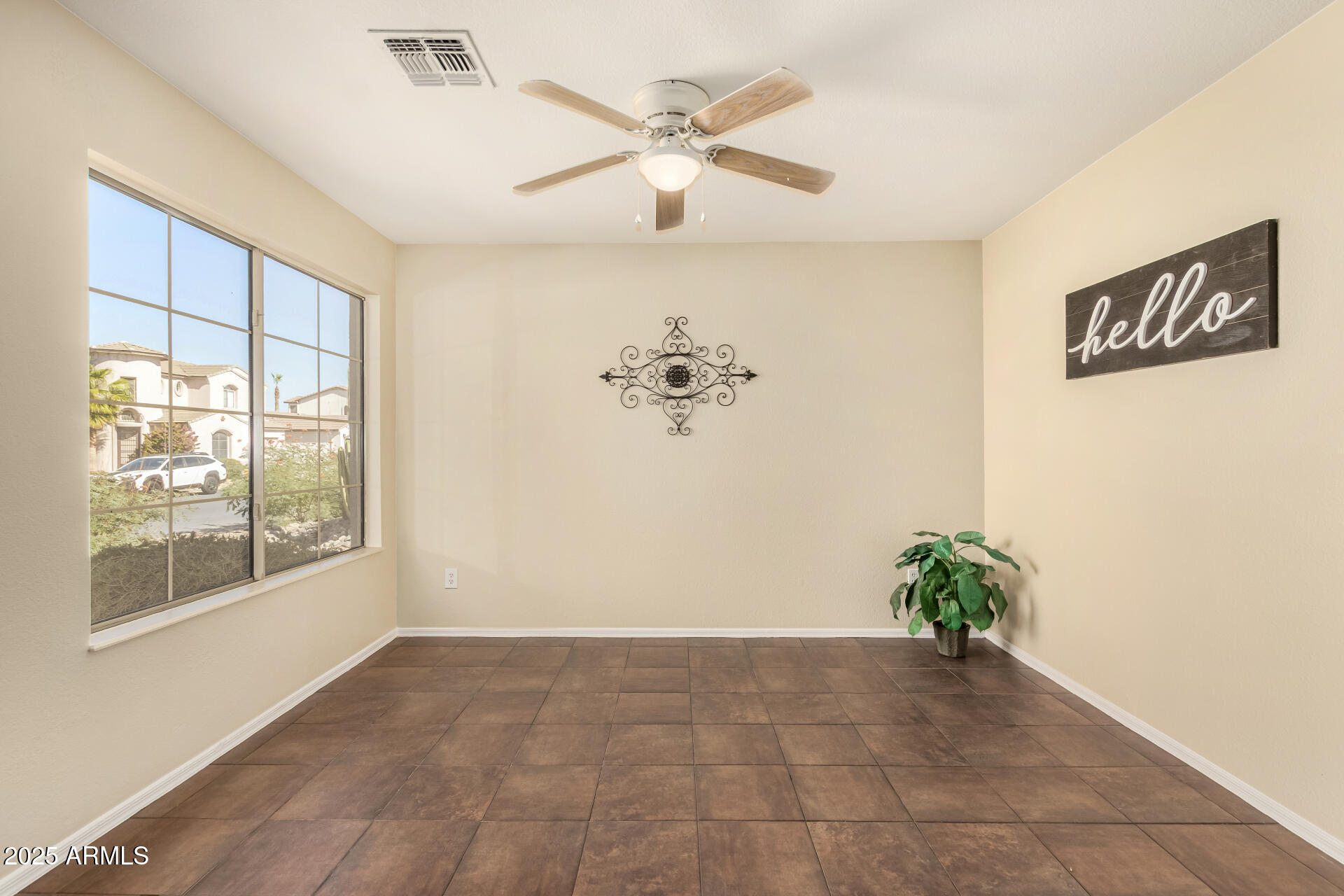 1547 West Apollo Road Phoenix, AZ 85041 - Photo 15 of 35 14 - Apollo