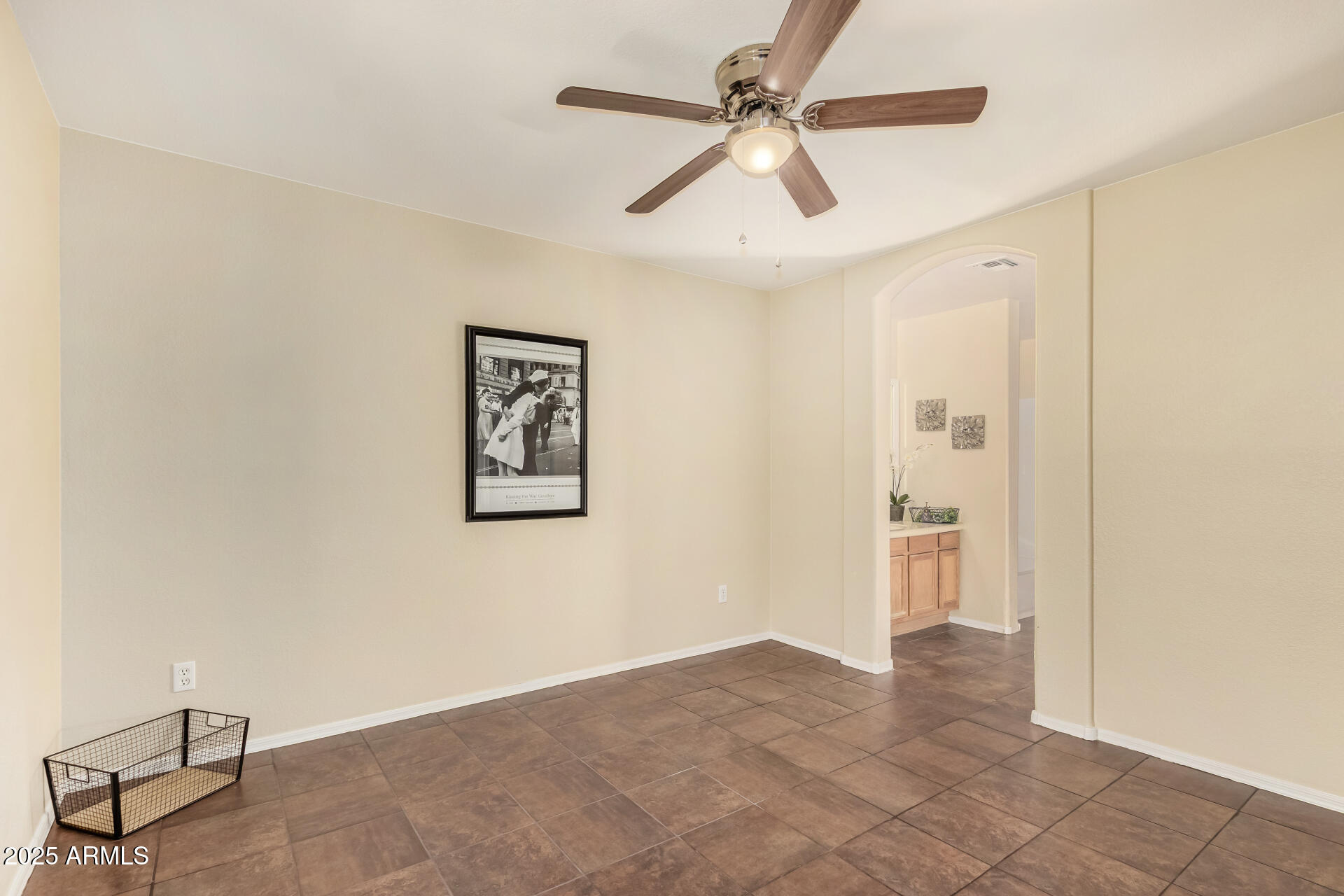 1547 West Apollo Road Phoenix, AZ 85041 - Photo 17 of 35 20 - Apollo