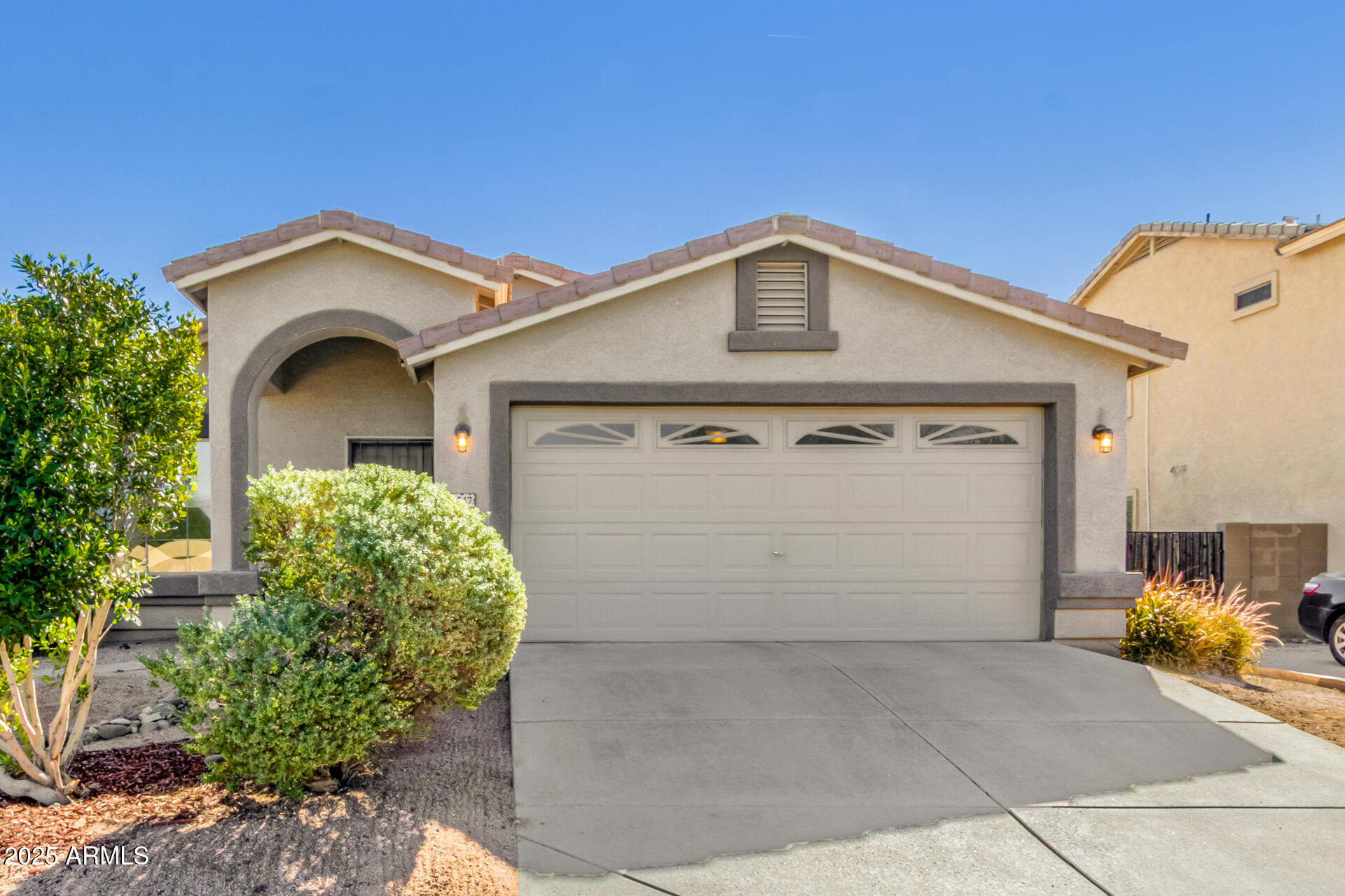 1547 West Apollo Road Phoenix, AZ 85041 - Photo 2 of 35 02 - Apollo