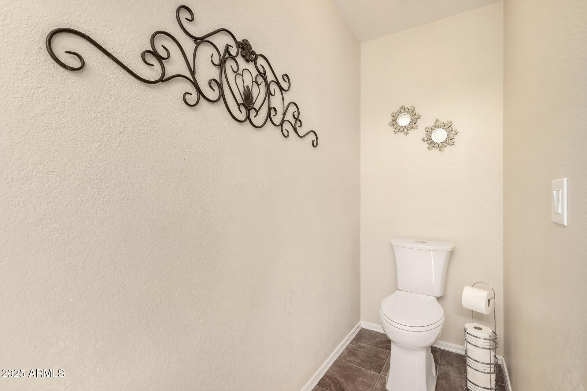 1547 West Apollo Road Phoenix, AZ 85041 - Photo 21 of 35 24 - Apollo