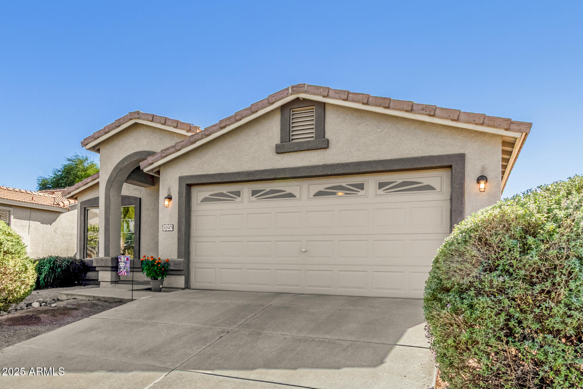 1547 West Apollo Road Phoenix, AZ 85041 - Photo 4 of 35 06 - Apollo