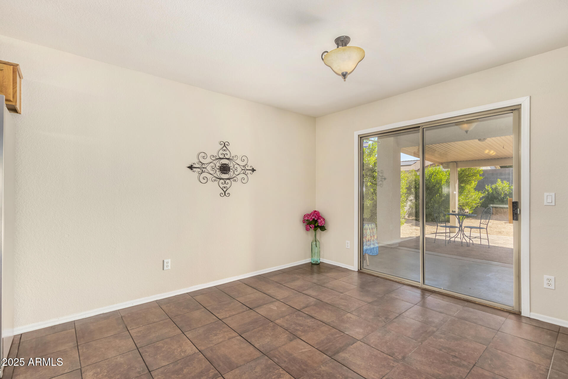 1547 West Apollo Road Phoenix, AZ 85041 - Photo 10 of 35 09 - Apollo