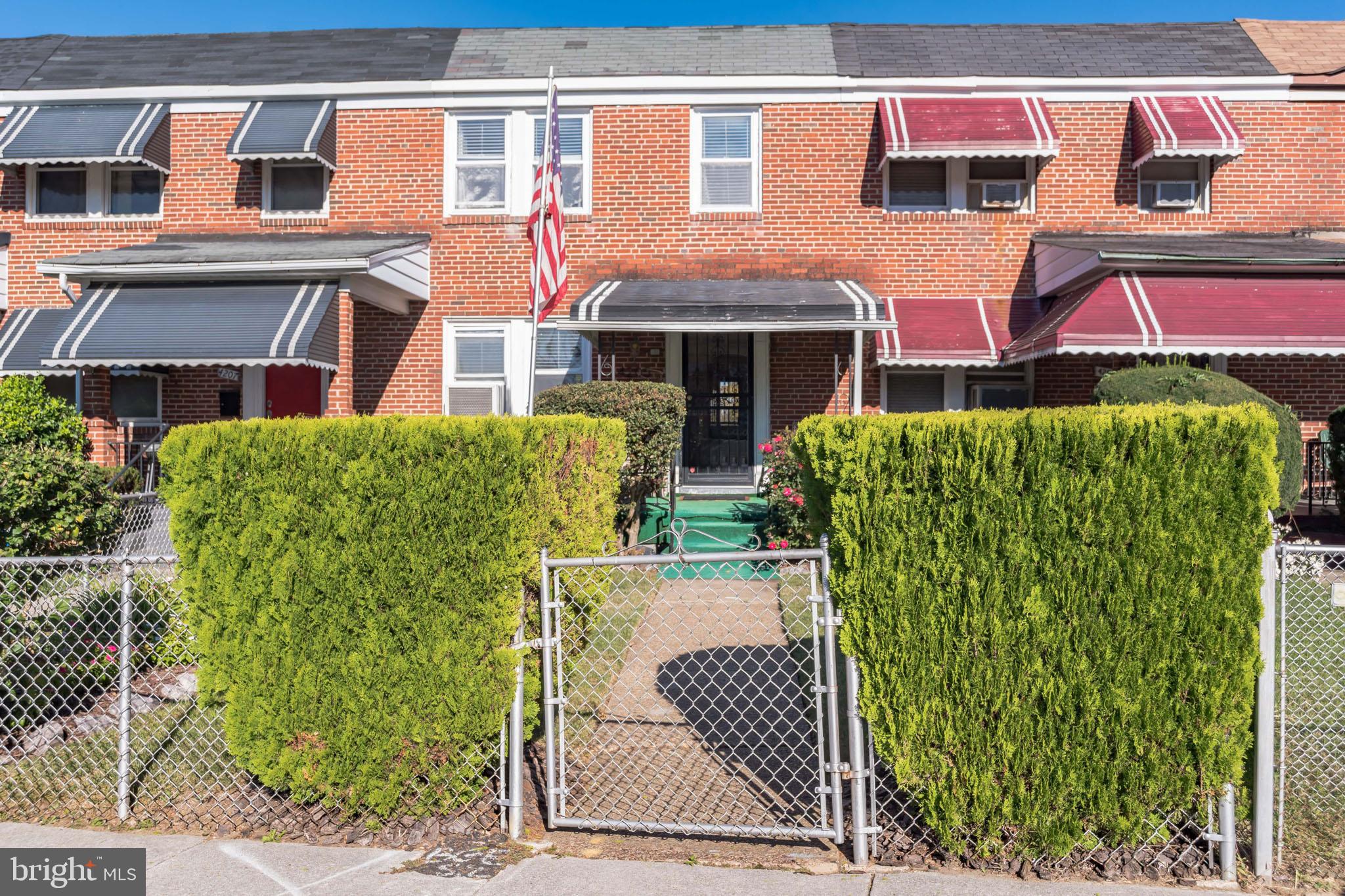 4205 Roland View Avenue Baltimore, MD 21215 - Photo 3 of 25