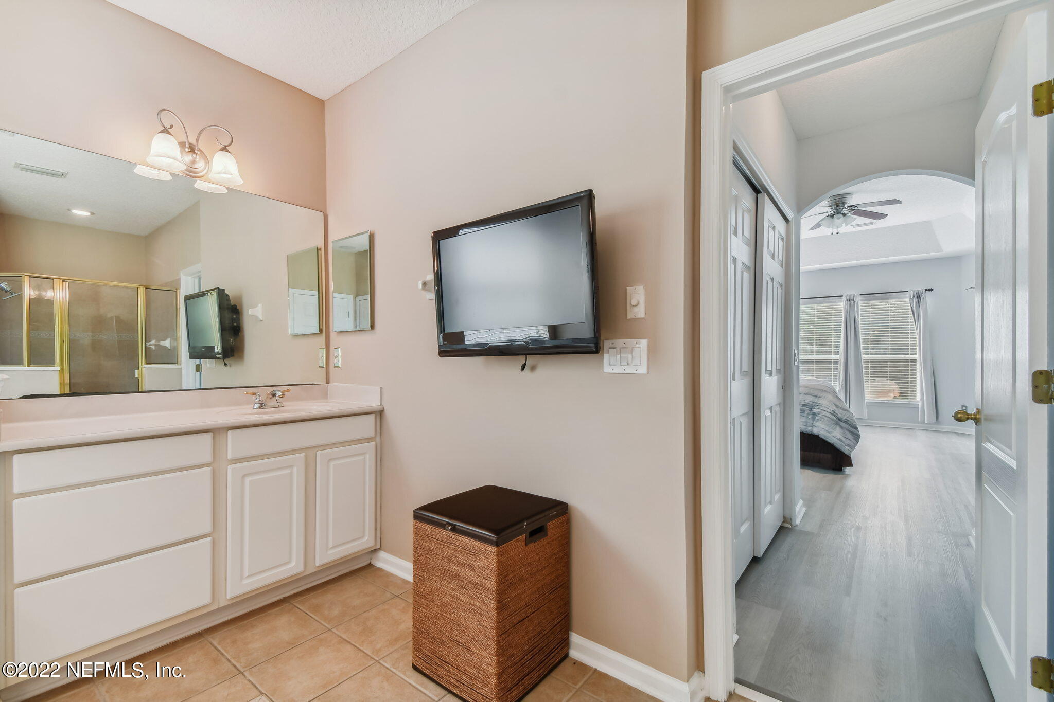 6469 Ginnie Springs Road Jacksonville, FL 32258 - Photo 35 of 51 Primary Bedroom and Ensuite