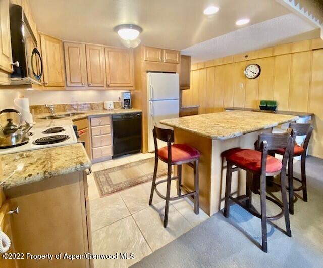 3305 I Wood Road Snowmass Village, CO 81615 - Photo 5 of 49 kitchen
