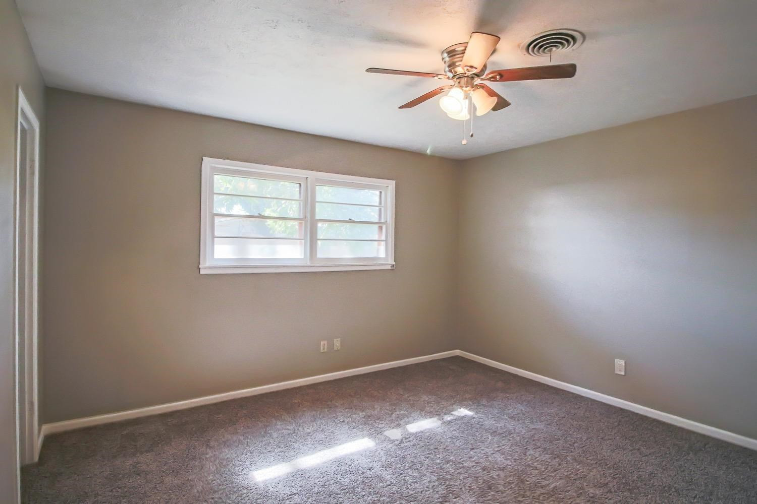5413 32nd Street Lubbock, TX 79407 - Photo 9 of 21 Photo 9