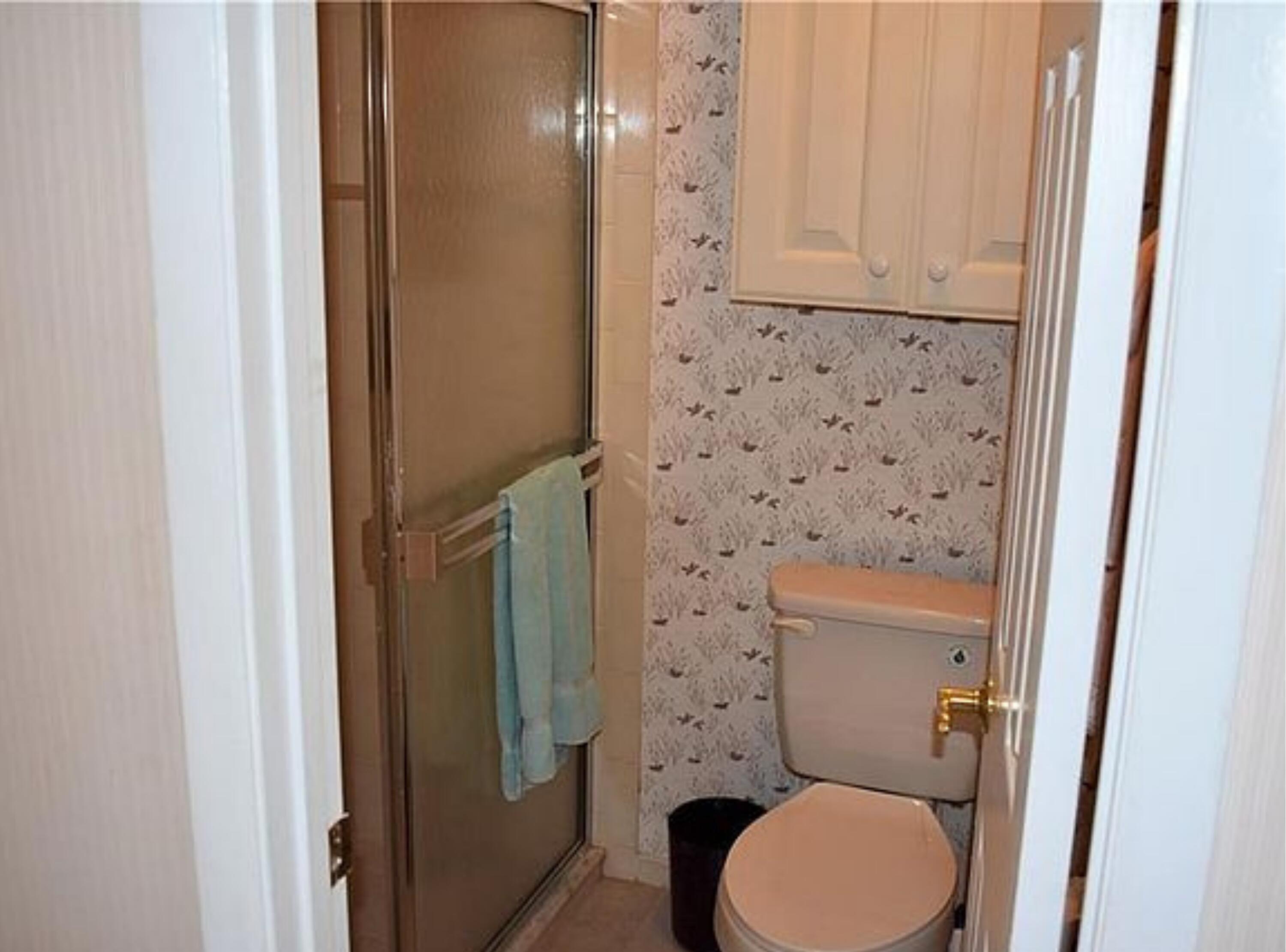 7716 Southeast Sugar Sand Circle Hobe Sound, FL 33455 - Photo 32 of 61 12