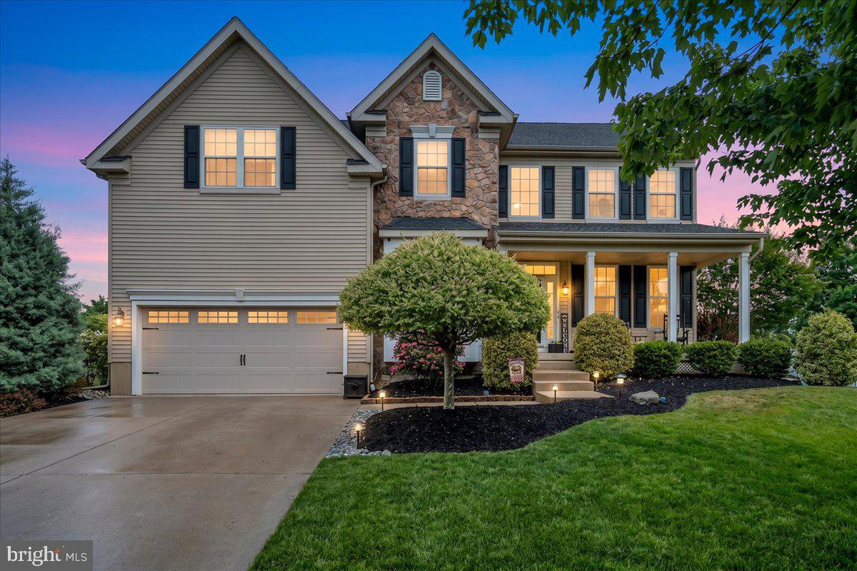 74 Candlewood Road Williamstown, NJ 08094 - Photo 41 of 45 Charming home at twilight glow.