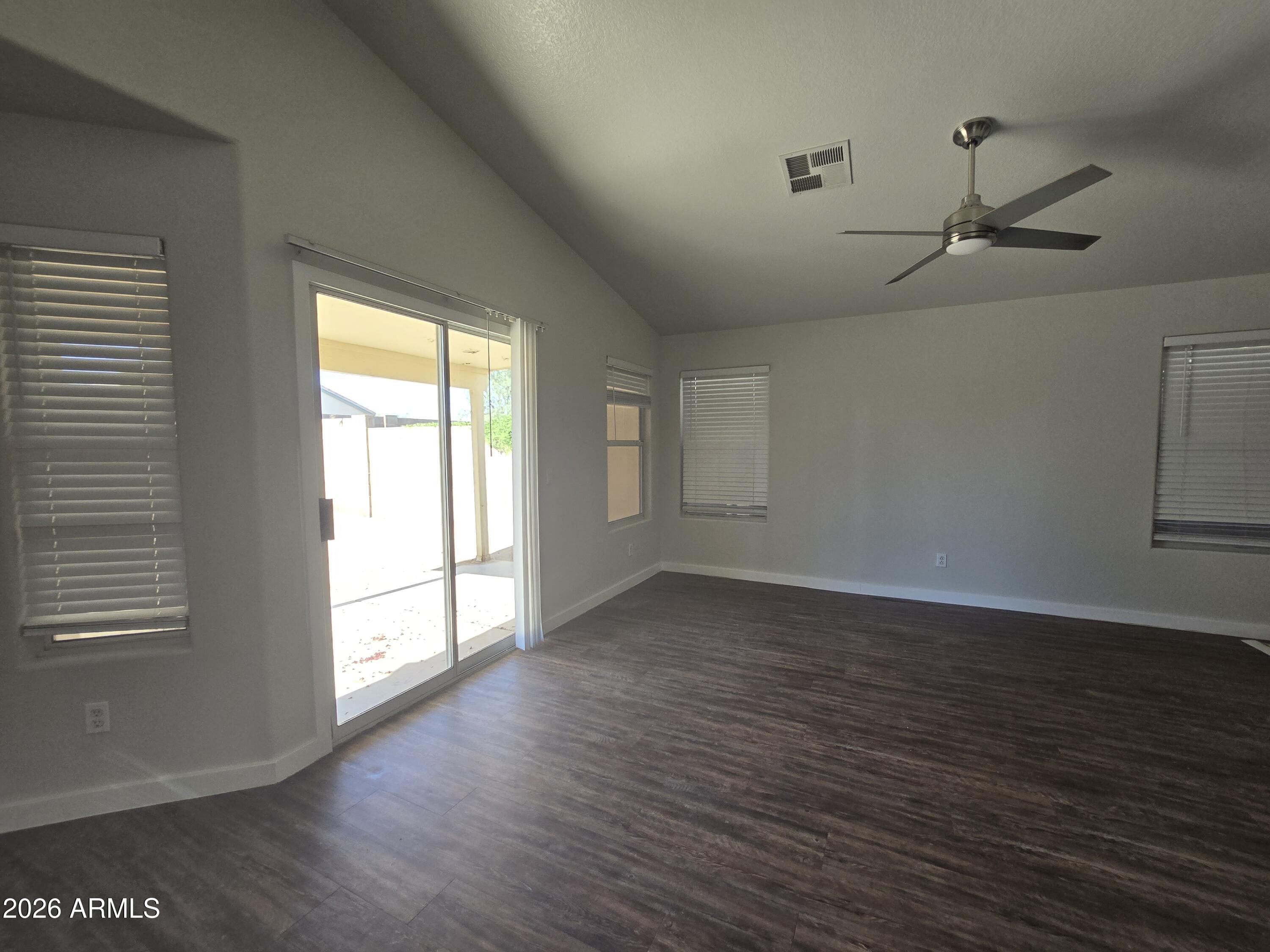 4740 East Dry Creek Road Phoenix, AZ 85044 - Photo 5 of 11
