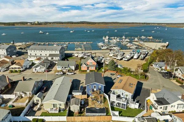 $1,200,000 | 3 Harris Avenue, Hampton, NH 03842