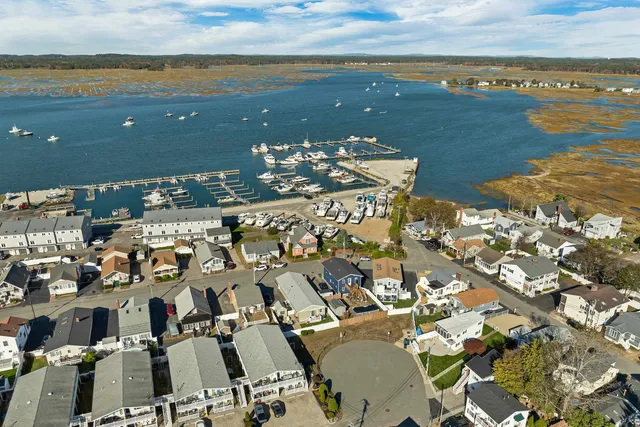 $1,200,000 | 3 Harris Avenue, Hampton, NH 03842