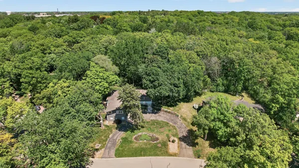 $649,900 | 12020 Mayflower Circle, Hopkins, MN 55305