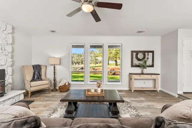 $725,000 | 2735 Little Oak Lane, Rescue, CA 95672